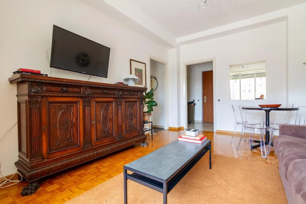 Palazzo Lombardia - Central Station - Bighome Milan Apartment