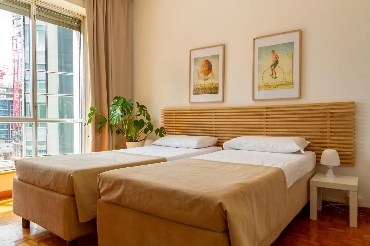 Palazzo Lombardia - Central Station - Bighome Milano 0*,